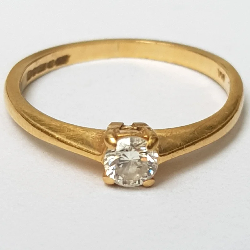 classic platinum engagement rings -18k Gold Diamond Solitaire Ring 0.25cts Size U.K L Vintage London circa 1985